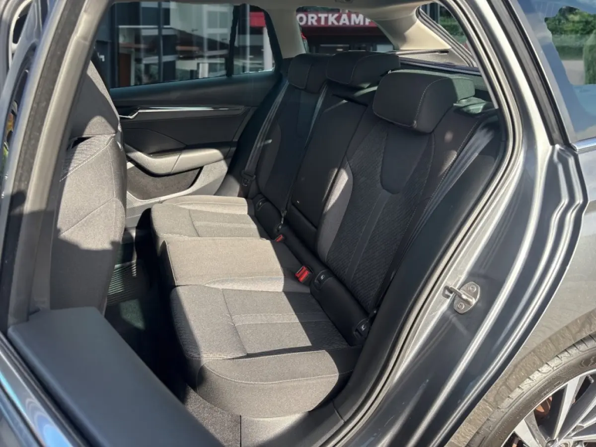 1.4 TSI iV STYLE PDC/ELEK-KLEP/CANTON/ACC/MEM/STOELVERW/CARPLAY/NAVI