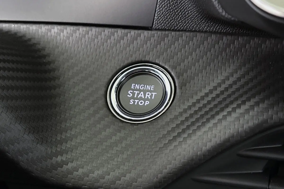 1.2 Hybrid 145 Allure Keyless Camera Clima Adaptive Cruise