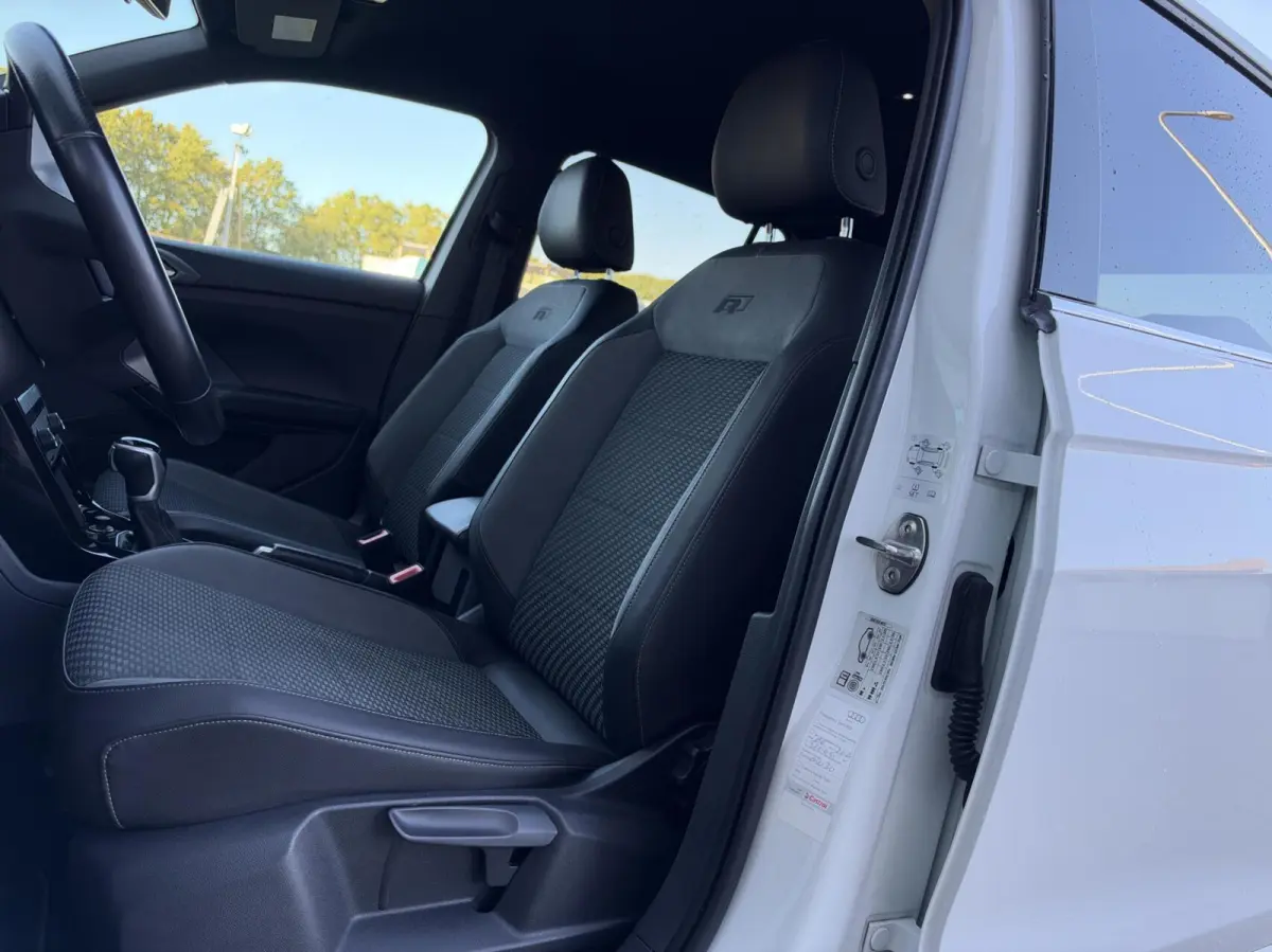 1.0 TSI Style Business R-Line | Virutal Cockpit | Full LED | Carplay | DAB+ | Adaptive Cruise | Sensoren | Navigatie
