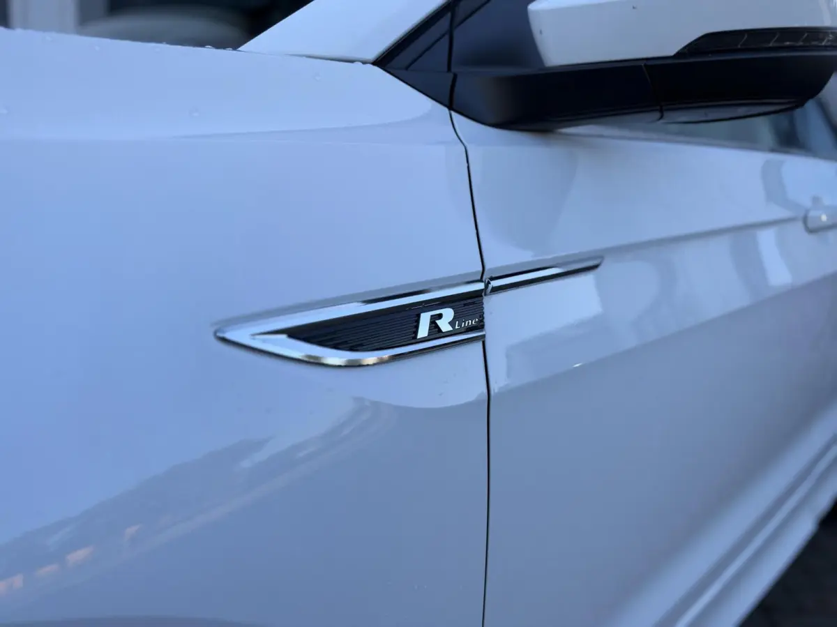 1.0 TSI Style Business R-Line | Virutal Cockpit | Full LED | Carplay | DAB+ | Adaptive Cruise | Sensoren | Navigatie