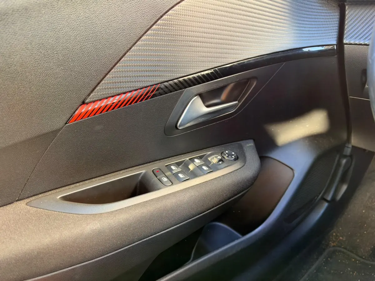 1.2 PureTech Blue Lease Active | Airco | Navigatie | Parkeersensoren | Apple Carplay/Android Auto