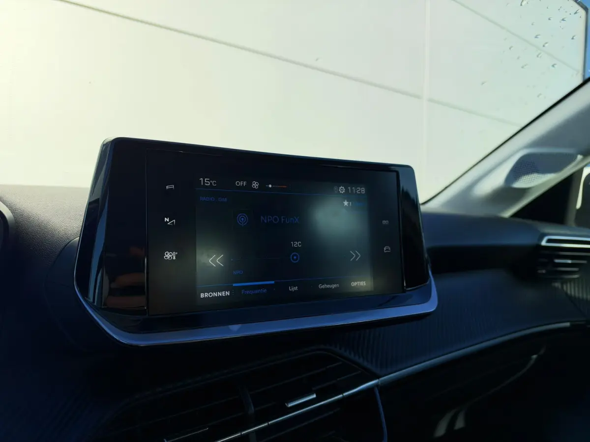 1.2 PureTech Blue Lease Active | Airco | Navigatie | Parkeersensoren | Apple Carplay/Android Auto