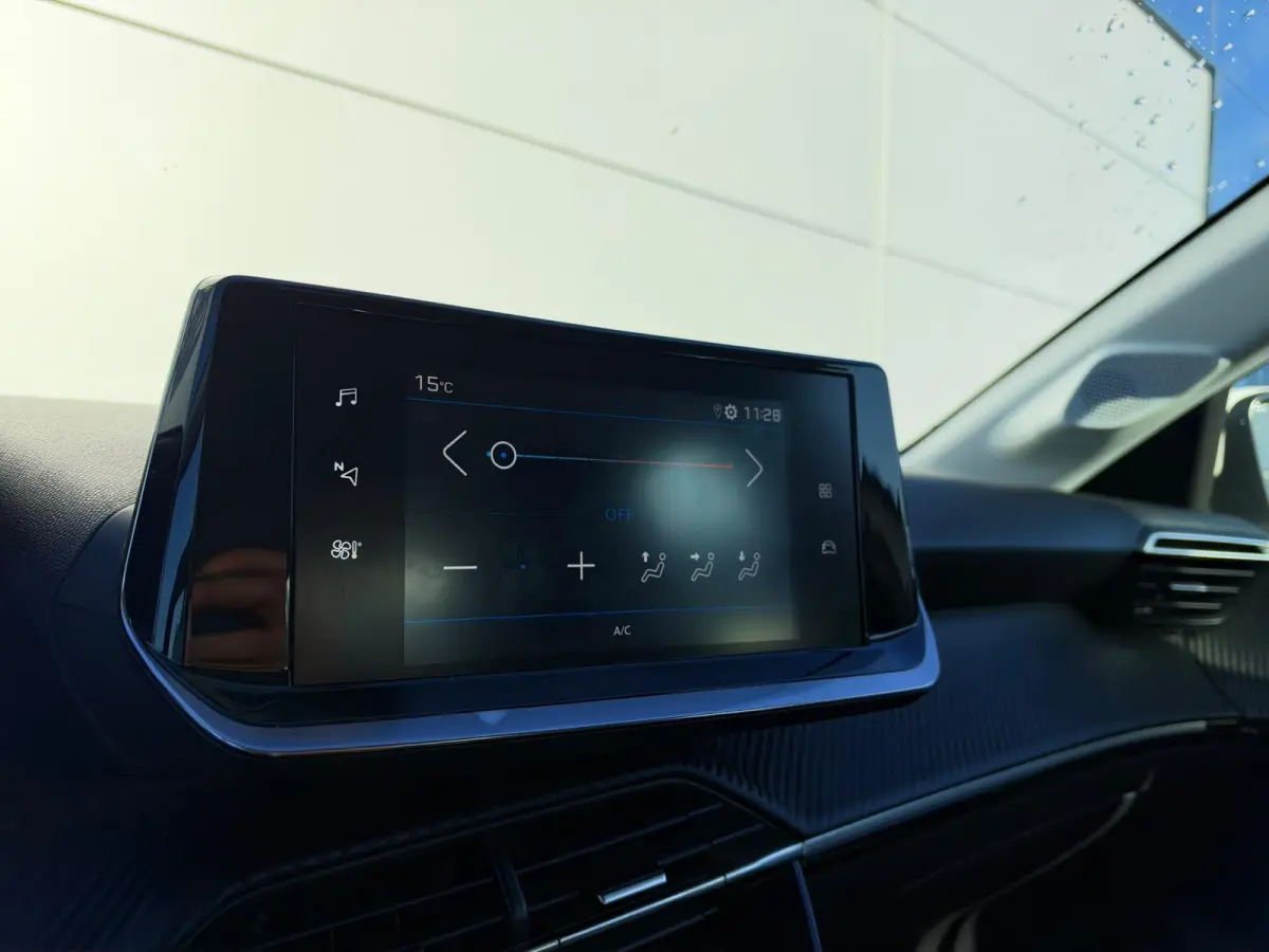 1.2 PureTech Blue Lease Active | Airco | Navigatie | Parkeersensoren | Apple Carplay/Android Auto