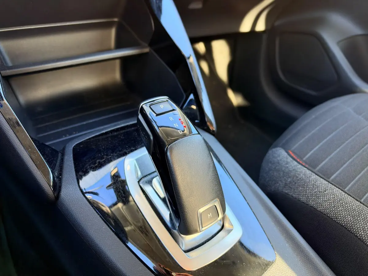 1.2 PureTech Blue Lease Active | Airco | Navigatie | Parkeersensoren | Apple Carplay/Android Auto