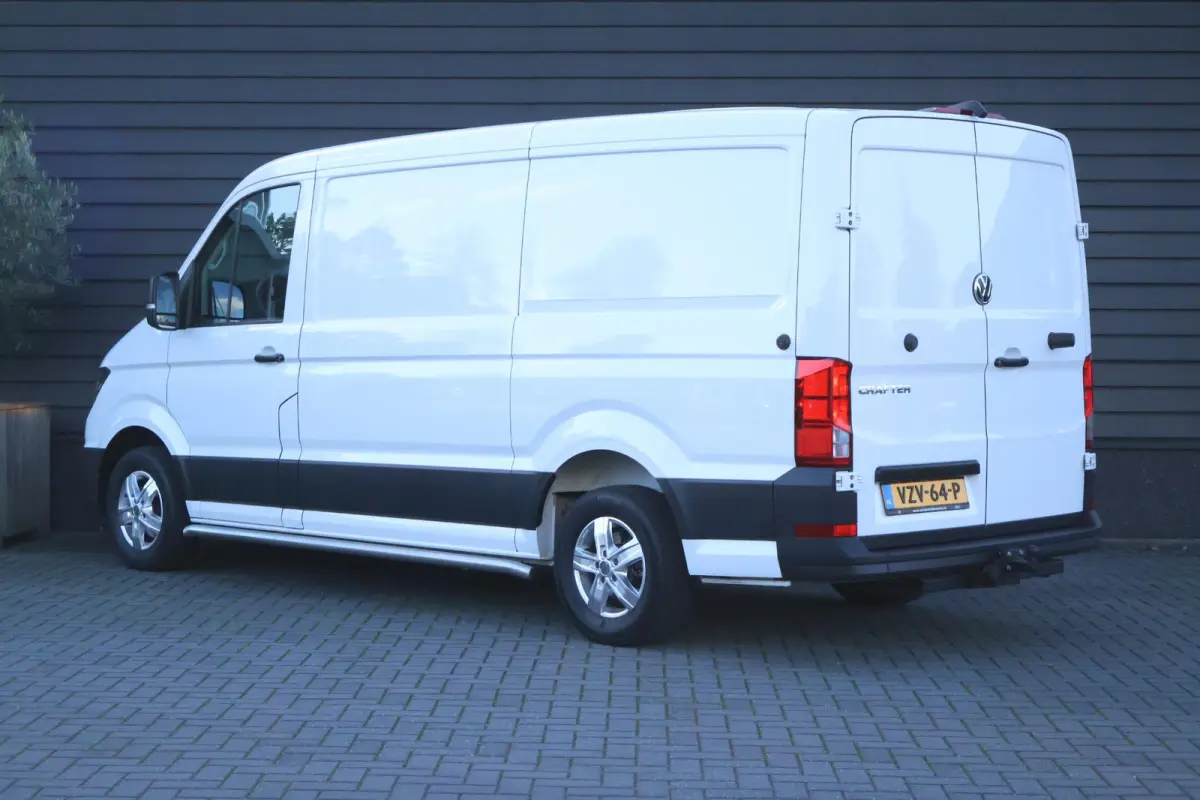 35 2.0 TDI 163pk DSG L3H2 RWD 3500kg Trekgewicht Trekhaak Camera Climate Control Bijrijdersbank Sidebars Navigatie