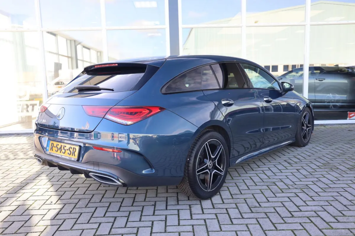 180 Premium|AMG|Widescreen|Sportstoelen|Camera|Stoelverwarming