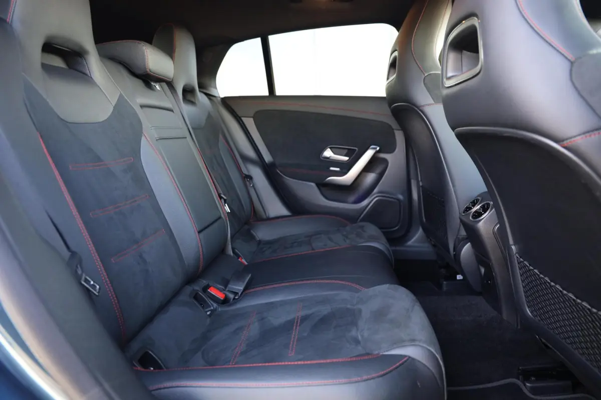 180 Premium|AMG|Widescreen|Sportstoelen|Camera|Stoelverwarming
