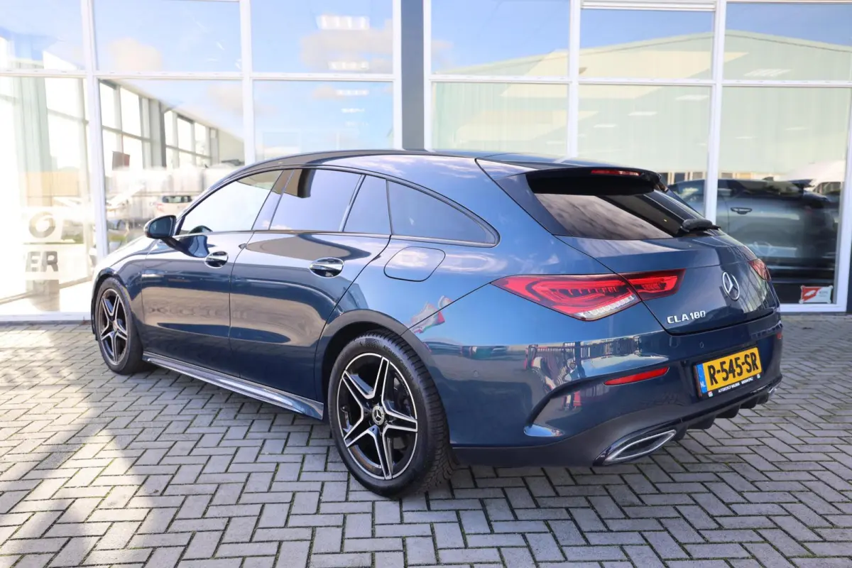 180 Premium|AMG|Widescreen|Sportstoelen|Camera|Stoelverwarming