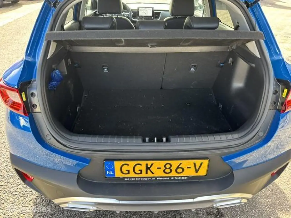 1.0T MHEV GT-Line Automaat Luxe GT-Line uitvoering , Stoel & Stuur verwarming , Dodehoek detectie , Smartkey enrty , Navigatie , Camera , Parkeerhulp Voor & Achter , Two tone , Priveglas ,Ke