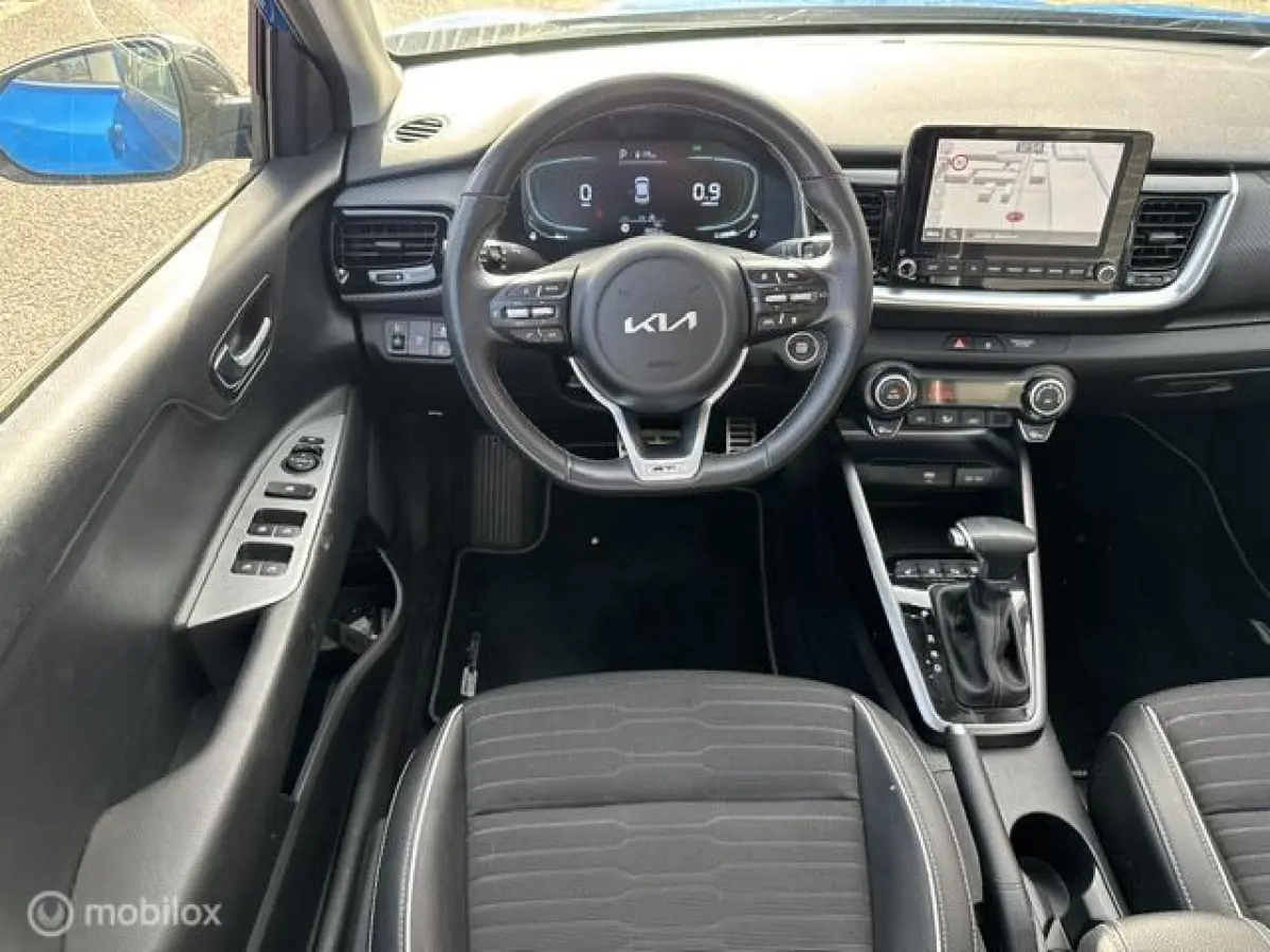 1.0T MHEV GT-Line Automaat Luxe GT-Line uitvoering , Stoel & Stuur verwarming , Dodehoek detectie , Smartkey enrty , Navigatie , Camera , Parkeerhulp Voor & Achter , Two tone , Priveglas ,Ke