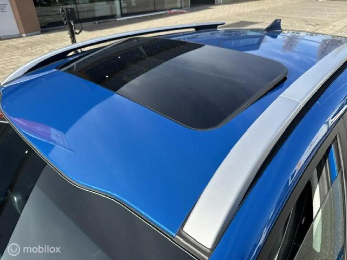 1.0T MHEV GT-Line Automaat Luxe GT-Line uitvoering , Stoel & Stuur verwarming , Dodehoek detectie , Smartkey enrty , Navigatie , Camera , Parkeerhulp Voor & Achter , Two tone , Priveglas ,Ke