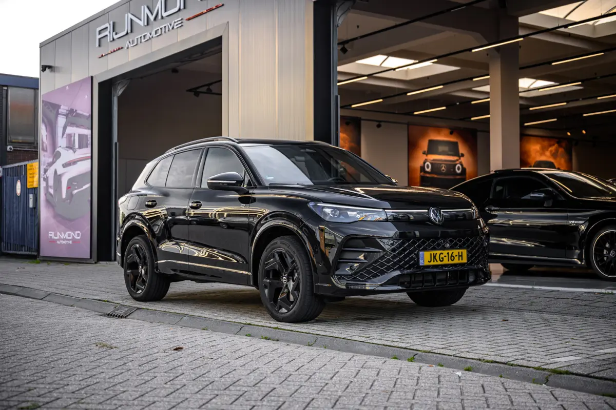 1.5 eHybrid R-Line Edition 272 Pk|Massage |Pano |Trekhaak|360-Camera| Acc | Lane-Assist