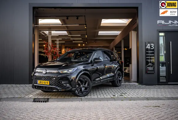 1.5 eHybrid R-Line Edition 272 Pk|Massage |Pano |Trekhaak|360-Camera| Acc | Lane-Assist