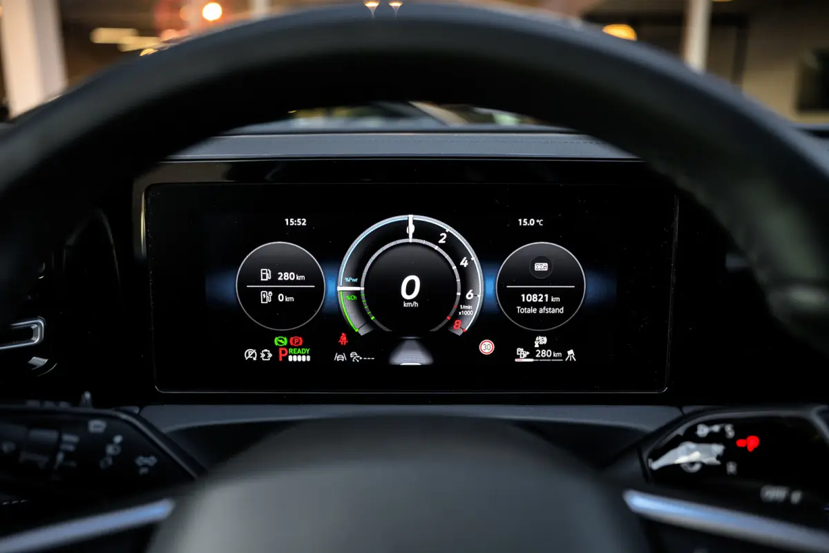 1.5 eHybrid R-Line Edition 272 Pk|Massage |Pano |Trekhaak|360-Camera| Acc | Lane-Assist