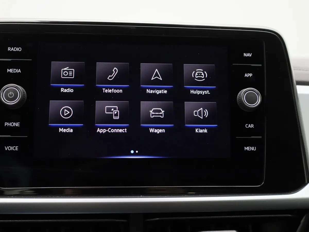 1.0 TSI Life 110 PK| Origineel Nederlands | 1e Eigenaar | Dealeronderhouden | Navigatie | Parkeersensoren | Climatronic | LED Koplampen | Digitale Cockpit | Apple Carplay
