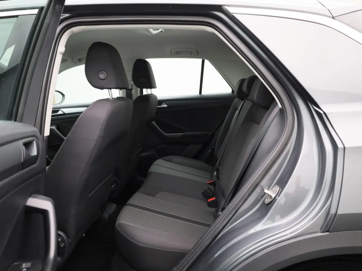 1.0 TSI Life 110 PK| Origineel Nederlands | 1e Eigenaar | Dealeronderhouden | Navigatie | Parkeersensoren | Climatronic | LED Koplampen | Digitale Cockpit | Apple Carplay