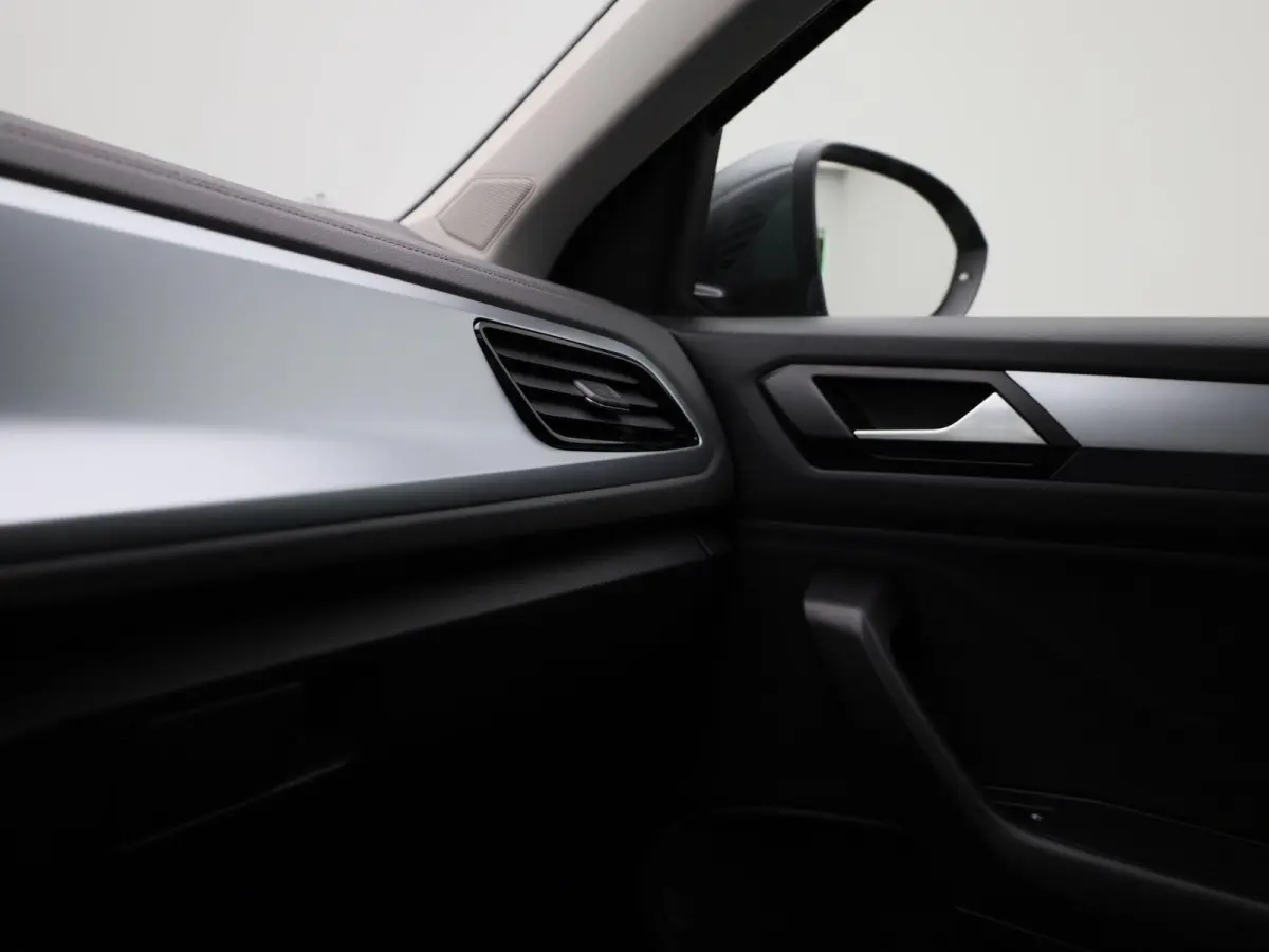 1.0 TSI Life 110 PK| Origineel Nederlands | 1e Eigenaar | Dealeronderhouden | Navigatie | Parkeersensoren | Climatronic | LED Koplampen | Digitale Cockpit | Apple Carplay