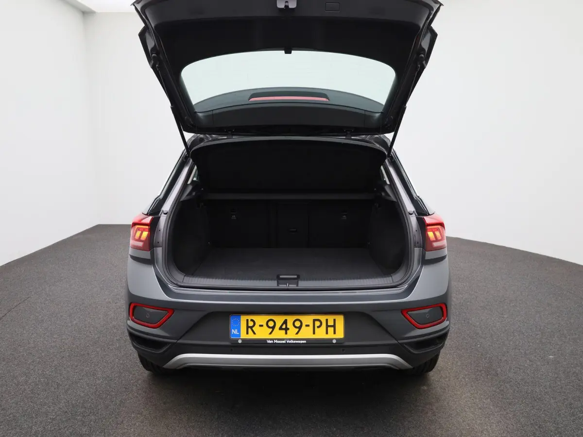 1.0 TSI Life 110 PK| Origineel Nederlands | 1e Eigenaar | Dealeronderhouden | Navigatie | Parkeersensoren | Climatronic | LED Koplampen | Digitale Cockpit | Apple Carplay
