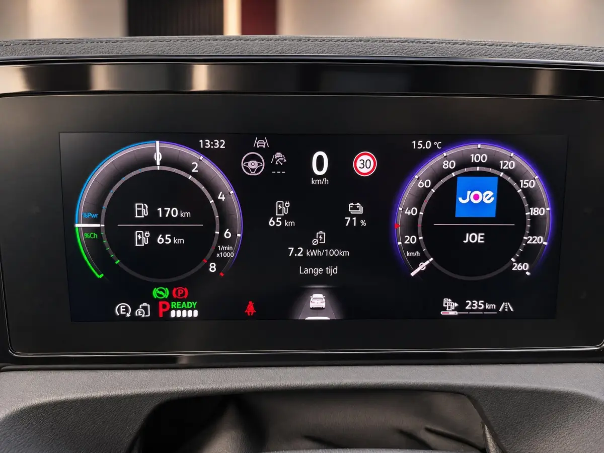 1.5 eHybrid R-Line Edition | Pano | Surround view | Black pack | H/K Sound | Trekhaak | BTW