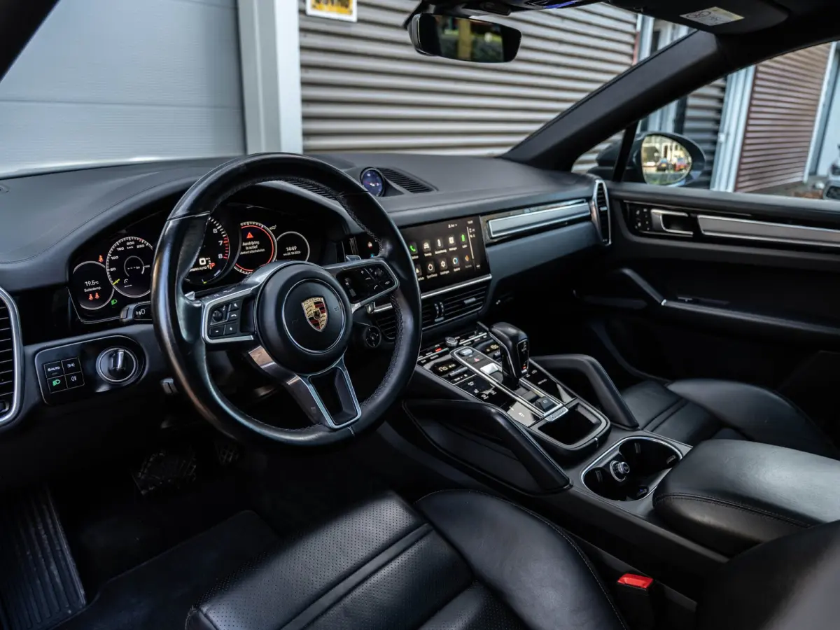 3.0 E-Hybrid Platinum Edition Pano/Keyless/Memory/NL