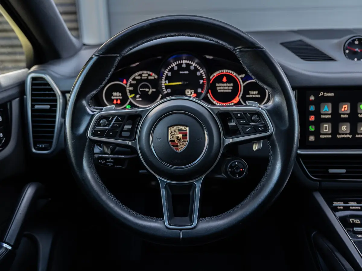 3.0 E-Hybrid Platinum Edition Pano/Keyless/Memory/NL