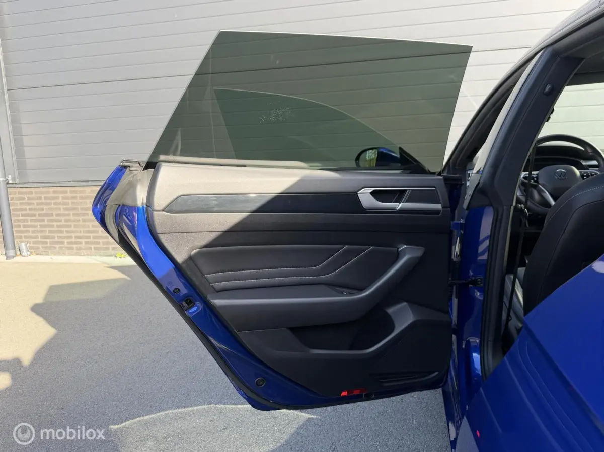 1.4 TSI eHybrid R-Line Business+ FULL OPTIONS!!