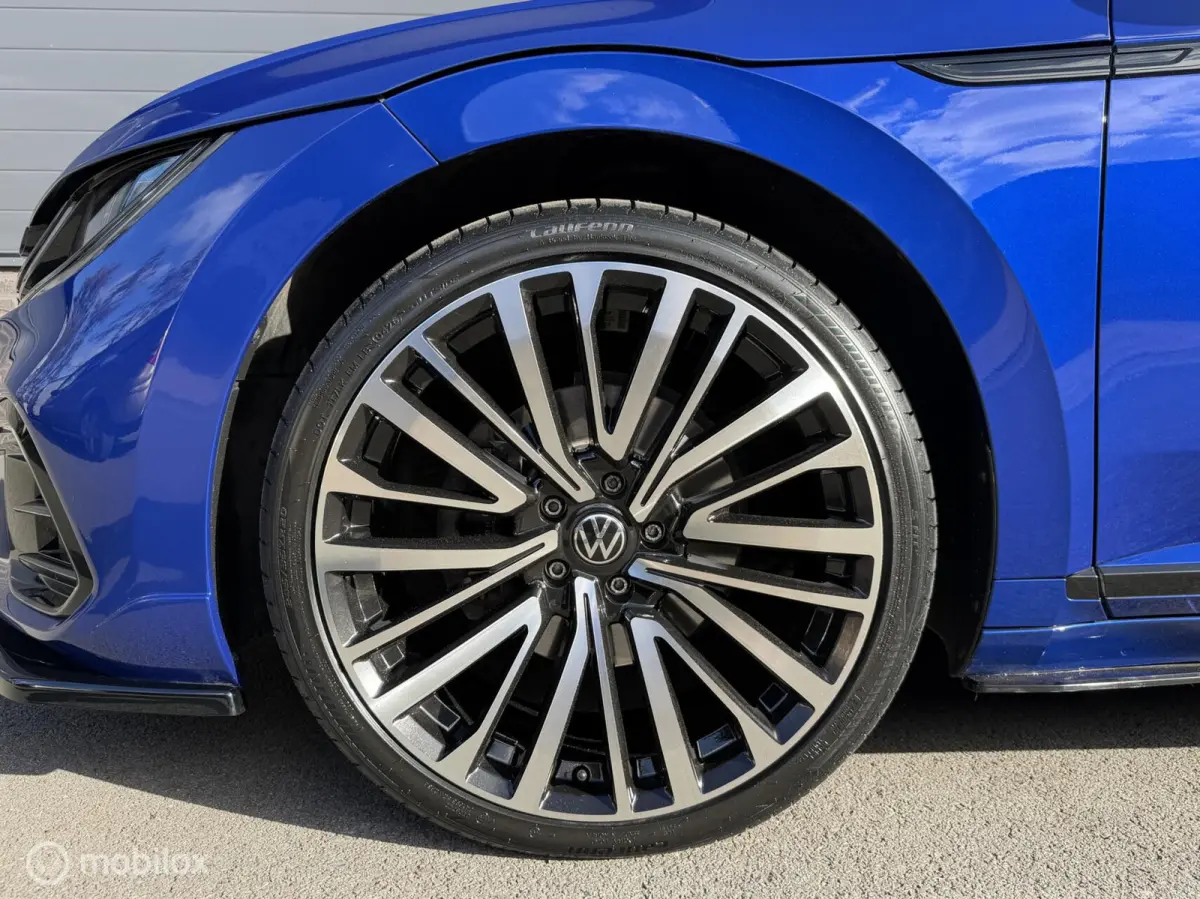 1.4 TSI eHybrid R-Line Business+ FULL OPTIONS!!