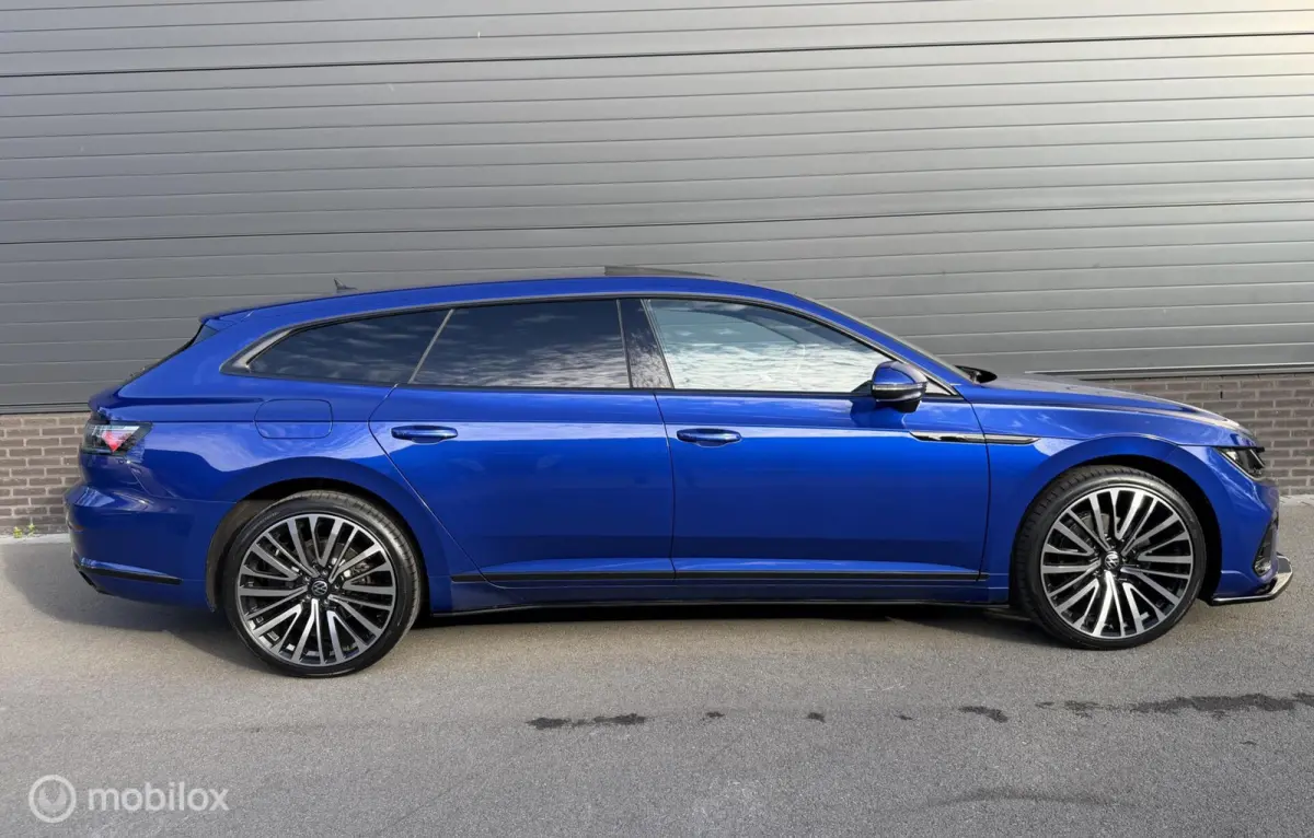 1.4 TSI eHybrid R-Line Business+ FULL OPTIONS!!