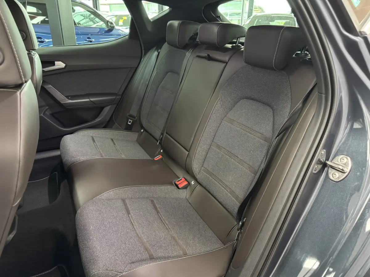 1.4 TSI eHybrid PHEV Business Intense ACC Camera Stoelverwarming