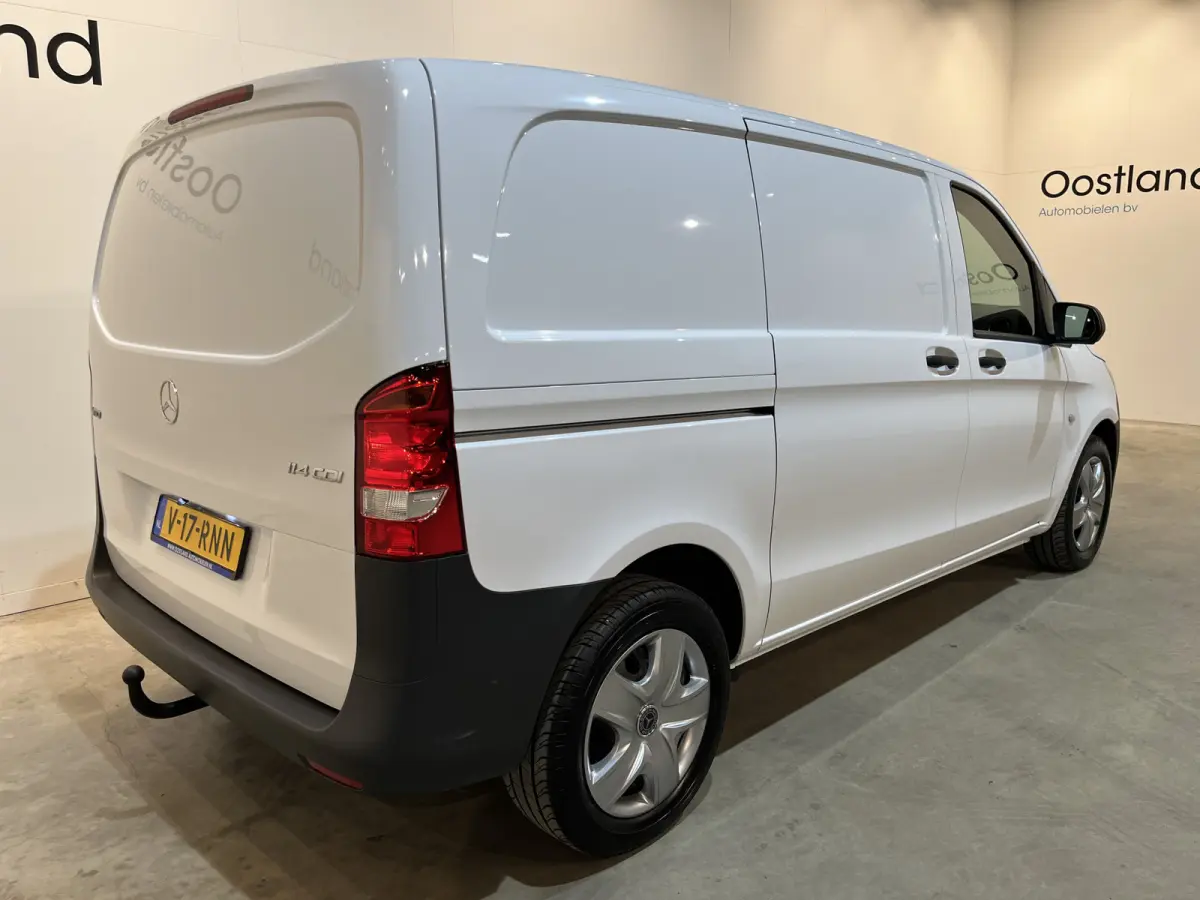 114 CDI L1 Pro RWD Automaat Servicebus / Sortimo Inrichting / Euro 6 / Schuifdeur L + R / 220V. / Airco / Cruise Control / Camera / CarPlay / Trekhaak / Klep / 3-Zits