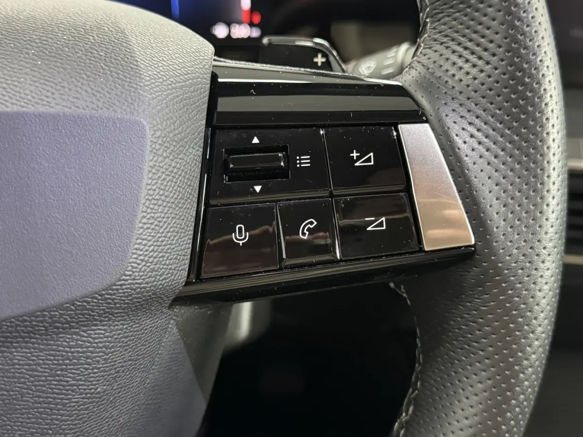 1.6 Turbo Plug In Hybrid Edition ACC Carplay