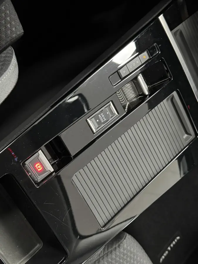 1.6 Turbo Plug In Hybrid Edition ACC Carplay