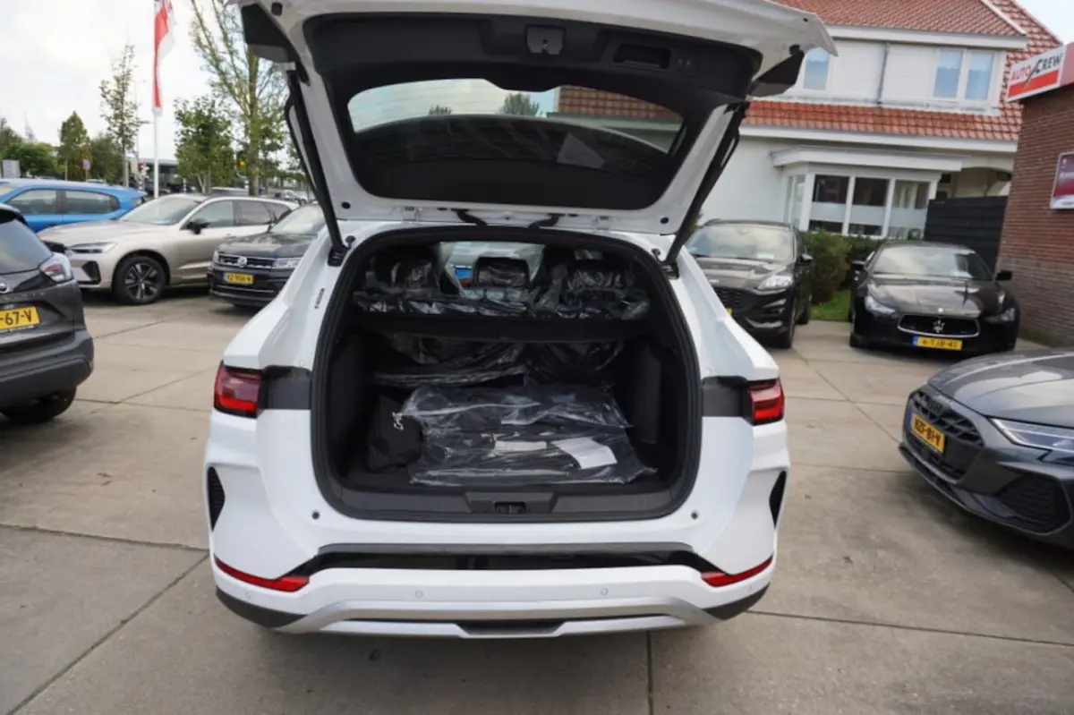 Boost 1.5 DM-i 218pk FWD Plug in Hybrid Panoramadak