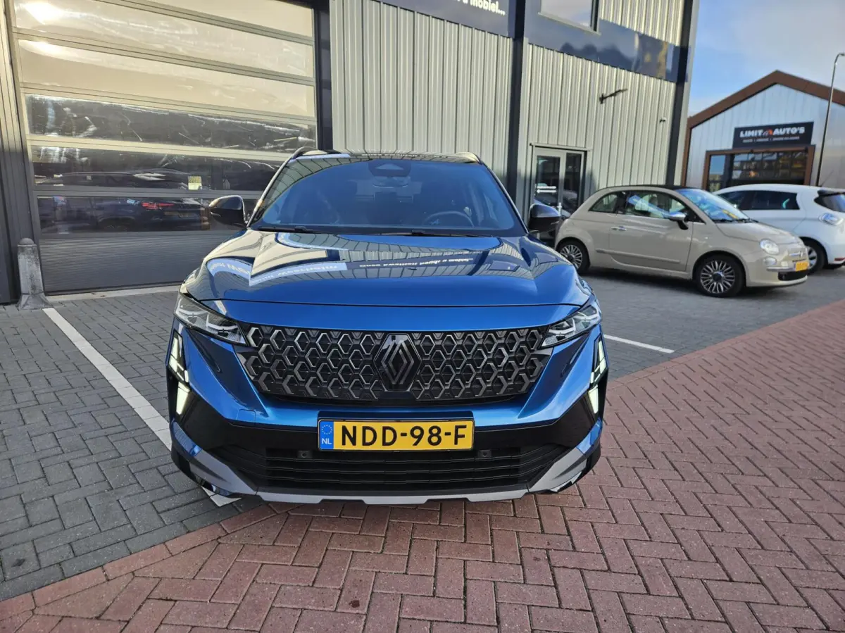 1.2 E-Tech full hybrid 200 Iconic Esprit Alpine BLAUW