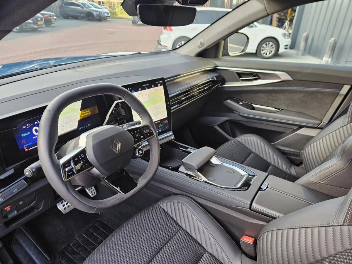 1.2 E-Tech full hybrid 200 Iconic Esprit Alpine BLAUW