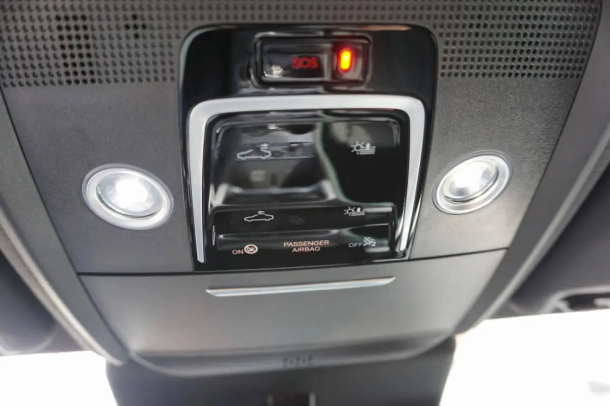 Boost 1.5 DM-i 323pk AWD Plug in Hybrid Design Panoramadak
