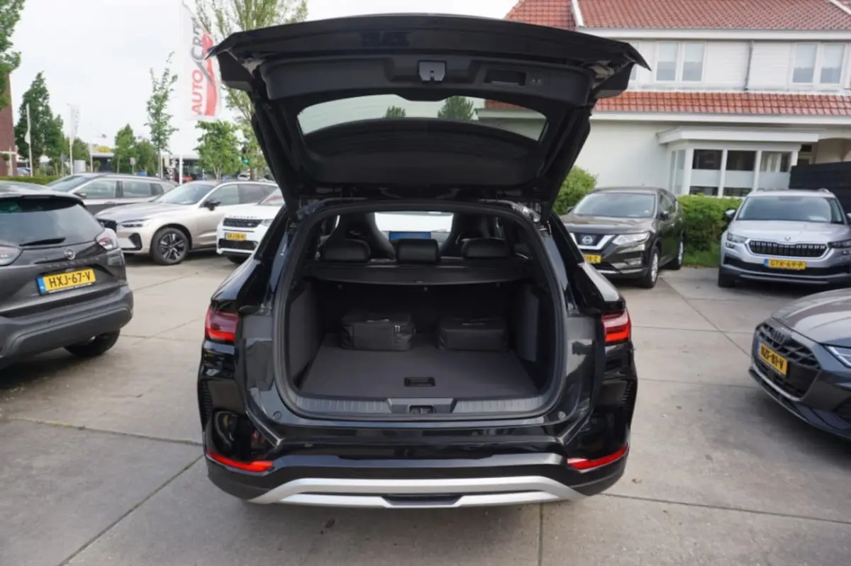 Boost 1.5 DM-i 323pk AWD Plug in Hybrid Design Panoramadak