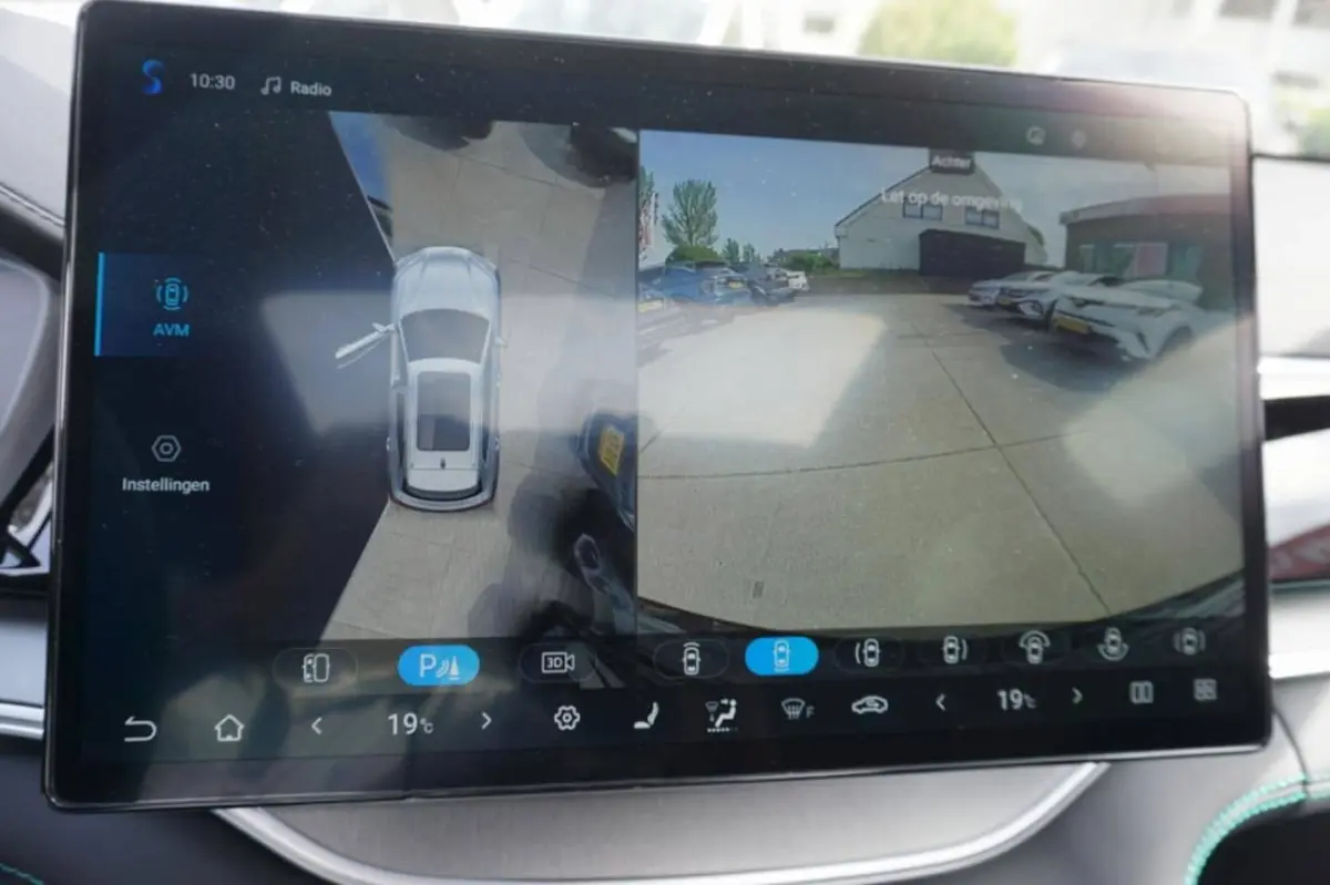 Boost 1.5 DM-i 323pk AWD Plug in Hybrid Design Panoramadak