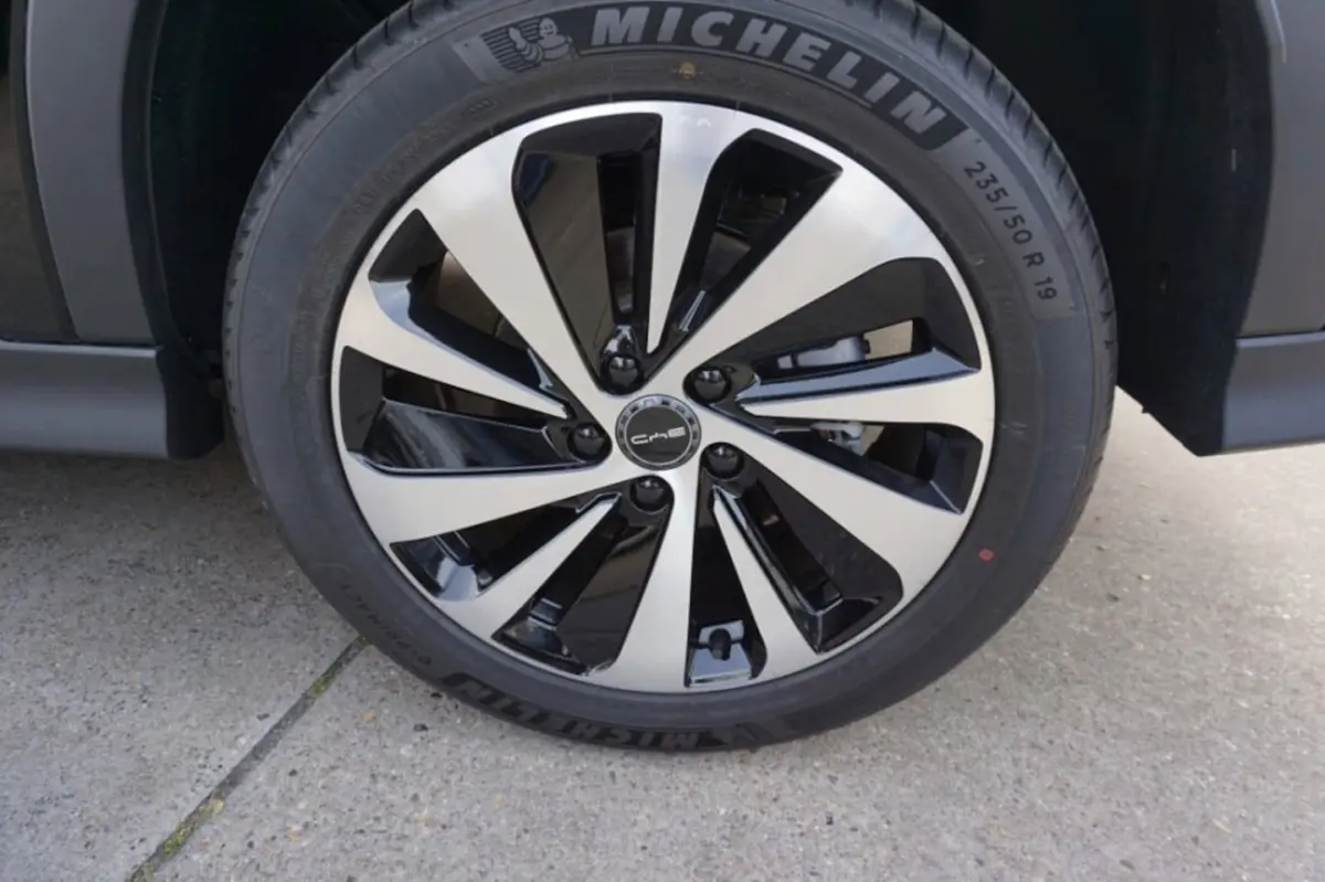 Boost 1.5 DM-i 323pk AWD Plug in Hybrid Design Panoramadak