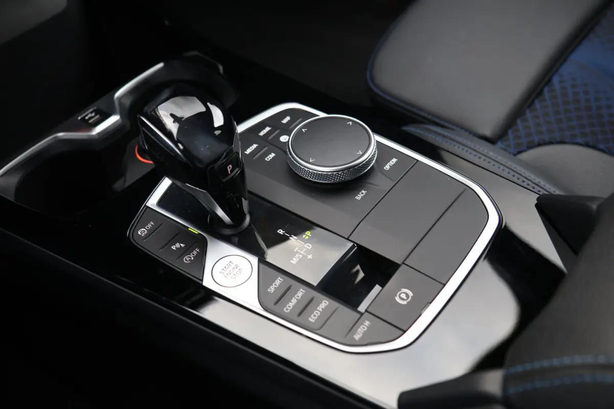 120i High Executive M-sport NL Auto Dealer Onderhouden