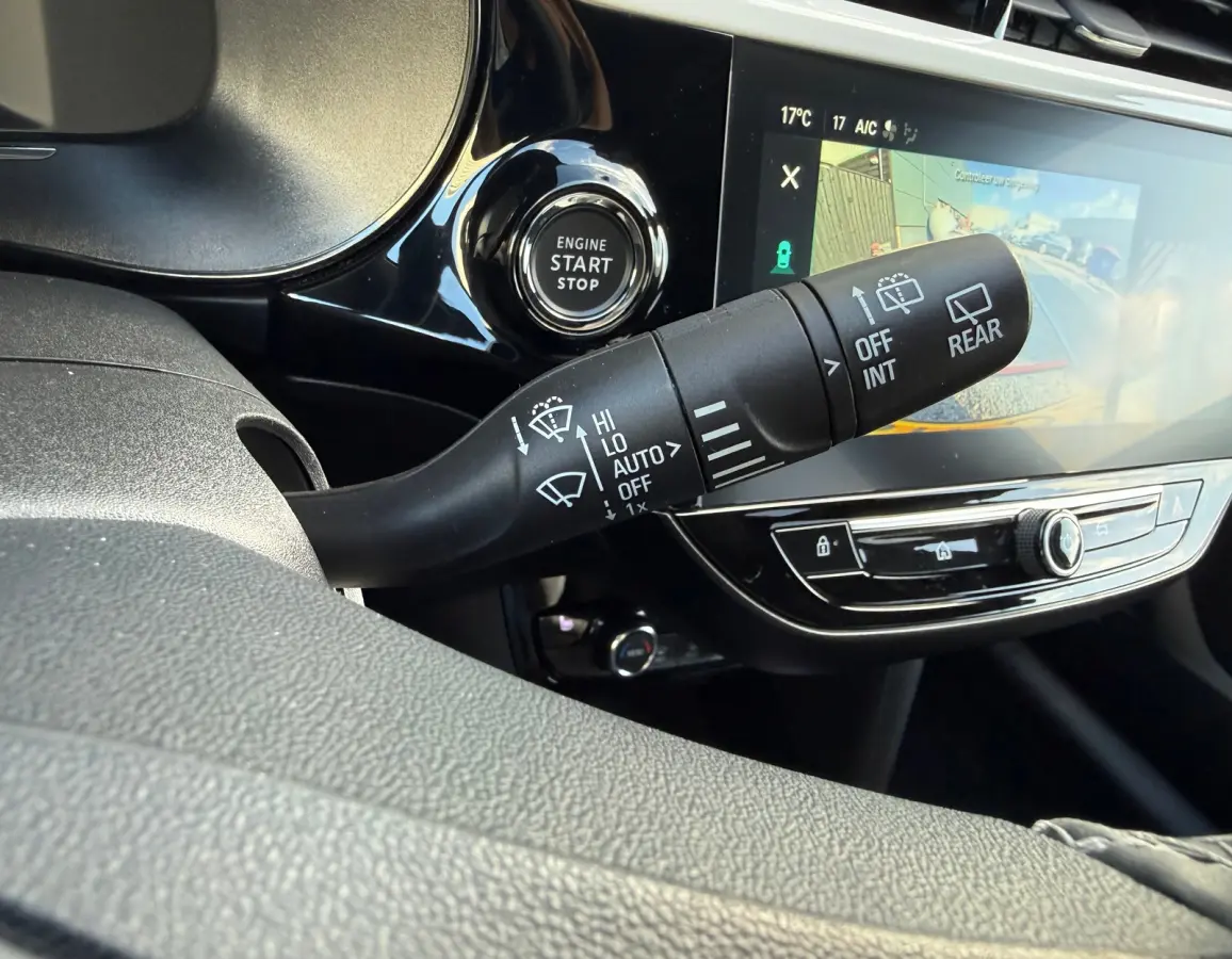 1.2 110 PK Turbo Hybrid GS | ADAPTIEVE CRUISE CONTROL| DODEHOEK DETECTIE| STUUR EN STOELVERWARMING| KEYLESS ENTRY & START| NAVIGATIE| APPLE CARPLAY/ANDROID AUTO| CAMERA + PARKEERSENSOREN| LE