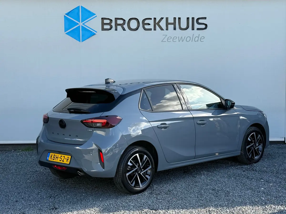 1.2 110 PK Turbo Hybrid GS | ADAPTIEVE CRUISE CONTROL| DODEHOEK DETECTIE| STUUR EN STOELVERWARMING| KEYLESS ENTRY & START| NAVIGATIE| APPLE CARPLAY/ANDROID AUTO| CAMERA + PARKEERSENSOREN| LE