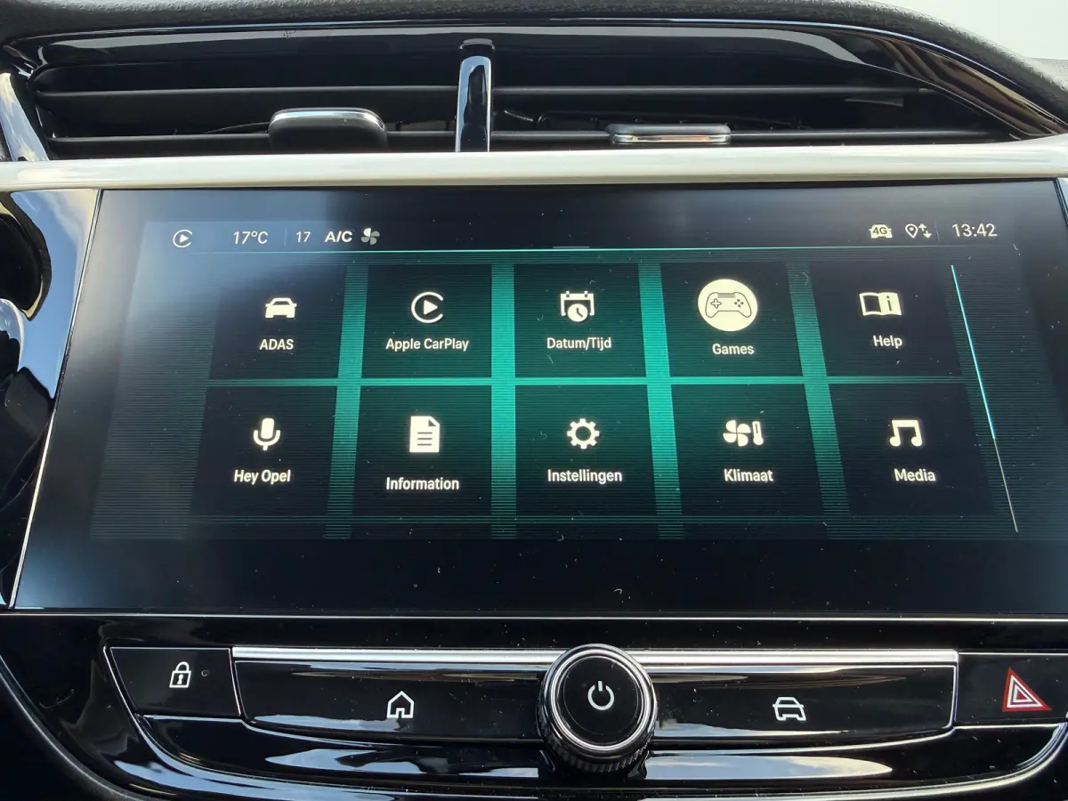 1.2 110 PK Turbo Hybrid GS | ADAPTIEVE CRUISE CONTROL| DODEHOEK DETECTIE| STUUR EN STOELVERWARMING| KEYLESS ENTRY & START| NAVIGATIE| APPLE CARPLAY/ANDROID AUTO| CAMERA + PARKEERSENSOREN| LE