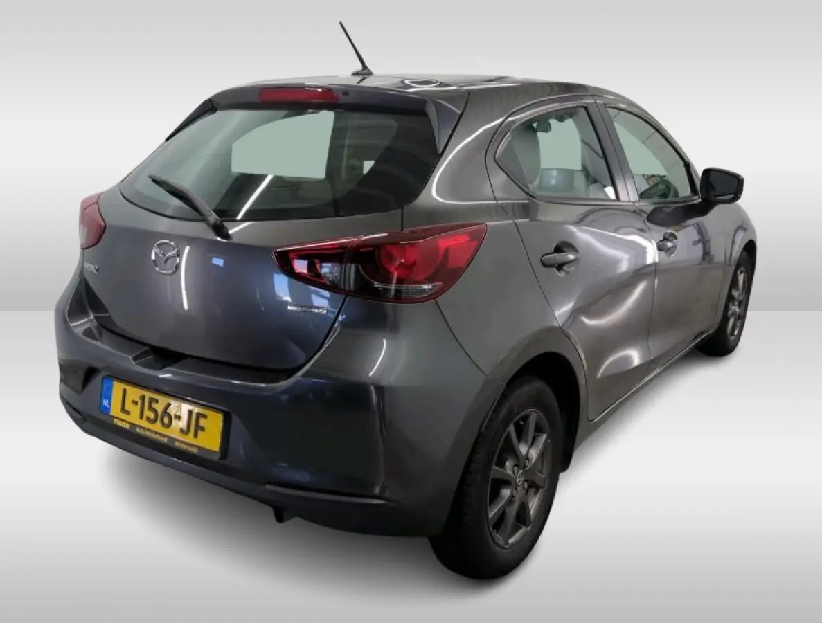 1.5 Automaat Skyactiv-G Comfort / Pdc+Camera / 5drs./ Airco / Radio-multimedia / Lmvelgen /
