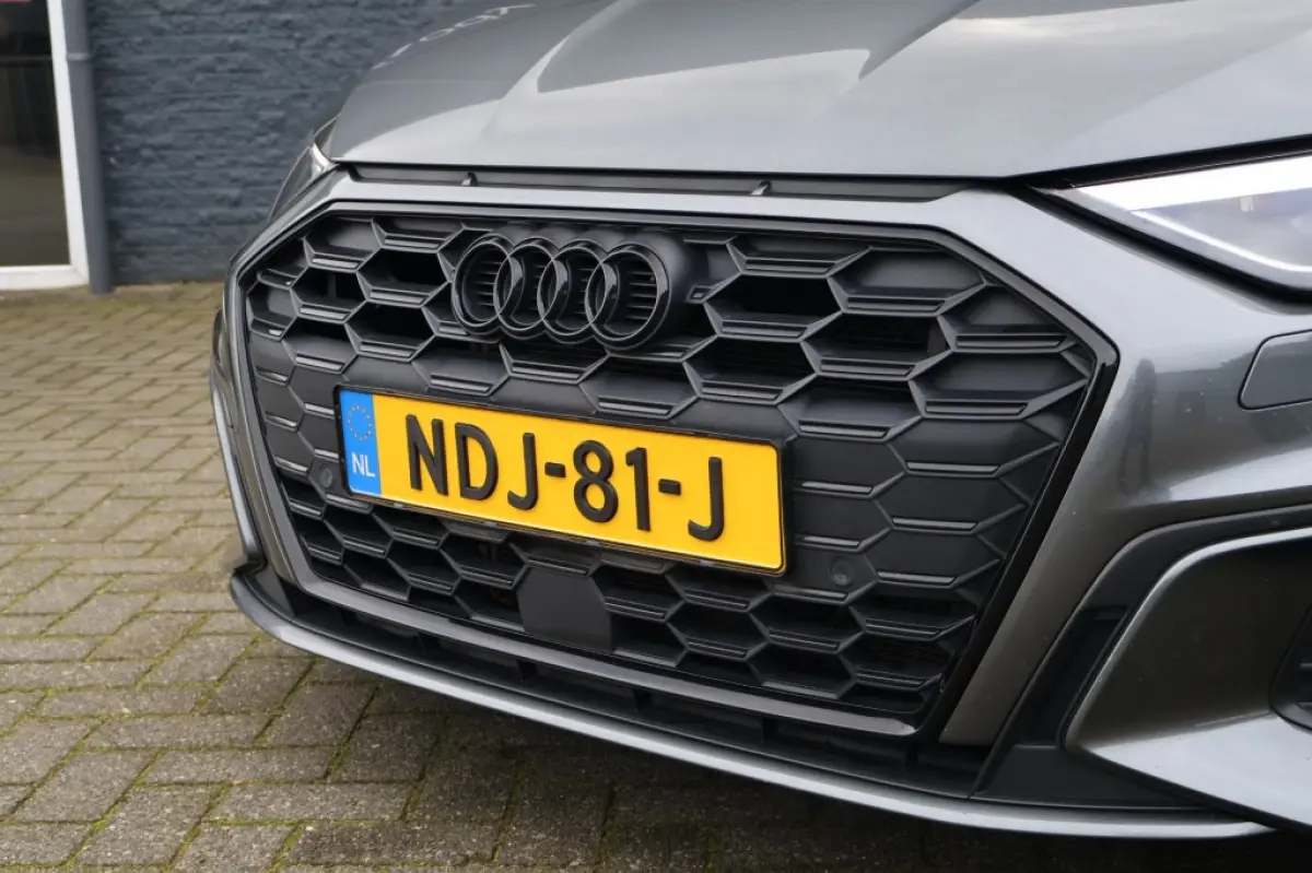 45 TFSIe (245pk) 3X S-line S3 Look B&O/LED/Alcantara/19 inch/Keyless/Sfeer