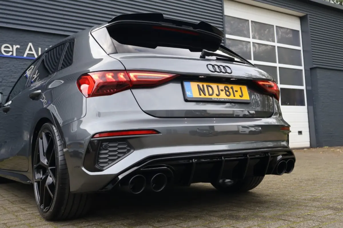 45 TFSIe (245pk) 3X S-line S3 Look B&O/LED/Alcantara/19 inch/Keyless/Sfeer