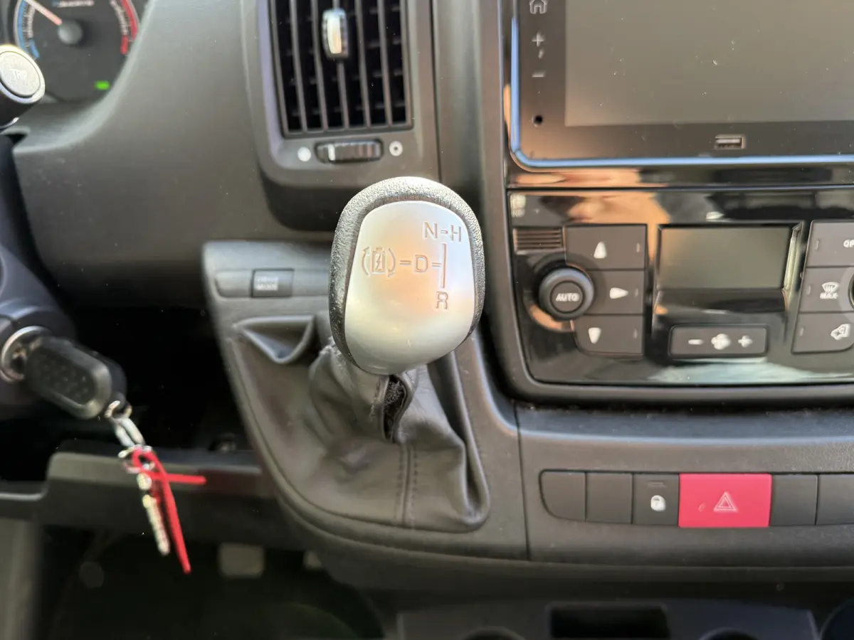 79kWh 122PK Elektrisch! L3H3 BEV Snelladen LED Airco Parkeersensoren Achter