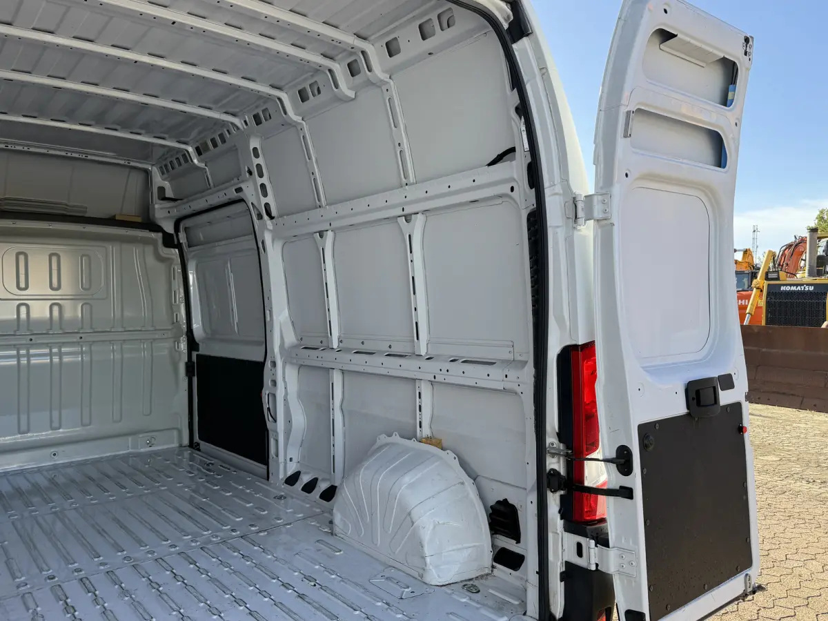 79kWh 122PK Elektrisch! L3H3 BEV Snelladen LED Airco Parkeersensoren Achter