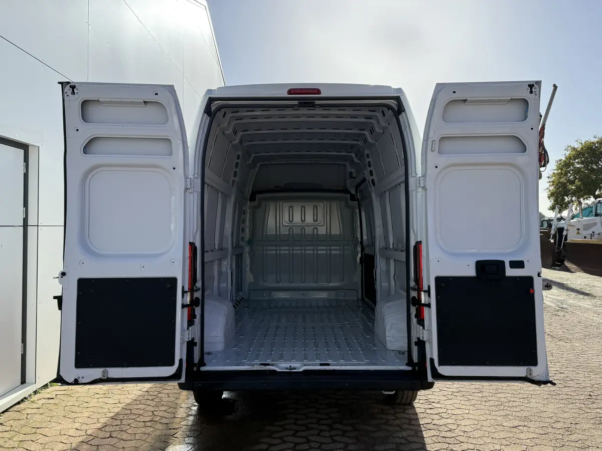 79kWh 122PK Elektrisch! L3H3 BEV Snelladen LED Airco Parkeersensoren Achter