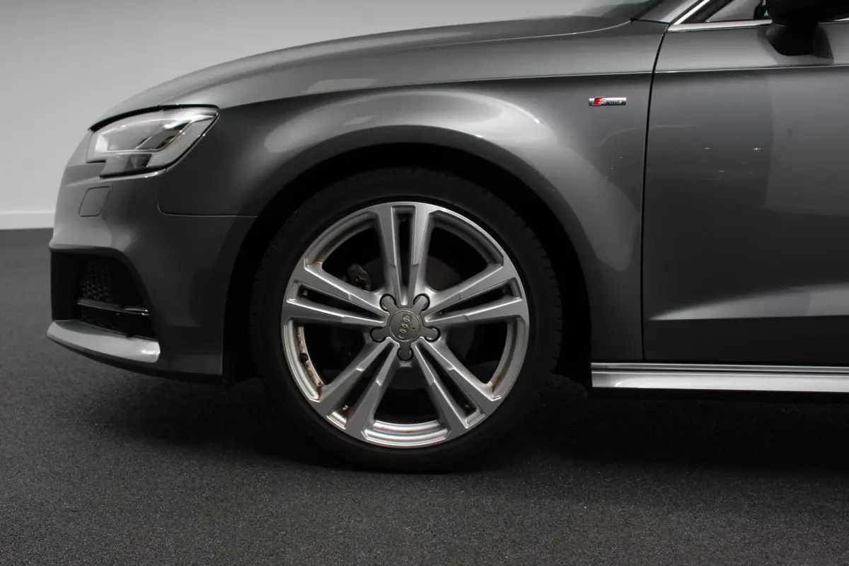 35 TFSI 150pk Automaat S-Line Sport Climate Control Parkeer sensoren Full Led Stoelverwarming Lichtmetalen Velgen
